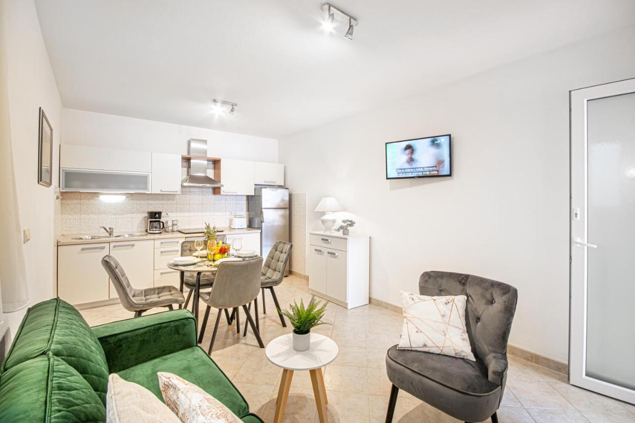 Apartments Klement Брела Екстер'єр фото