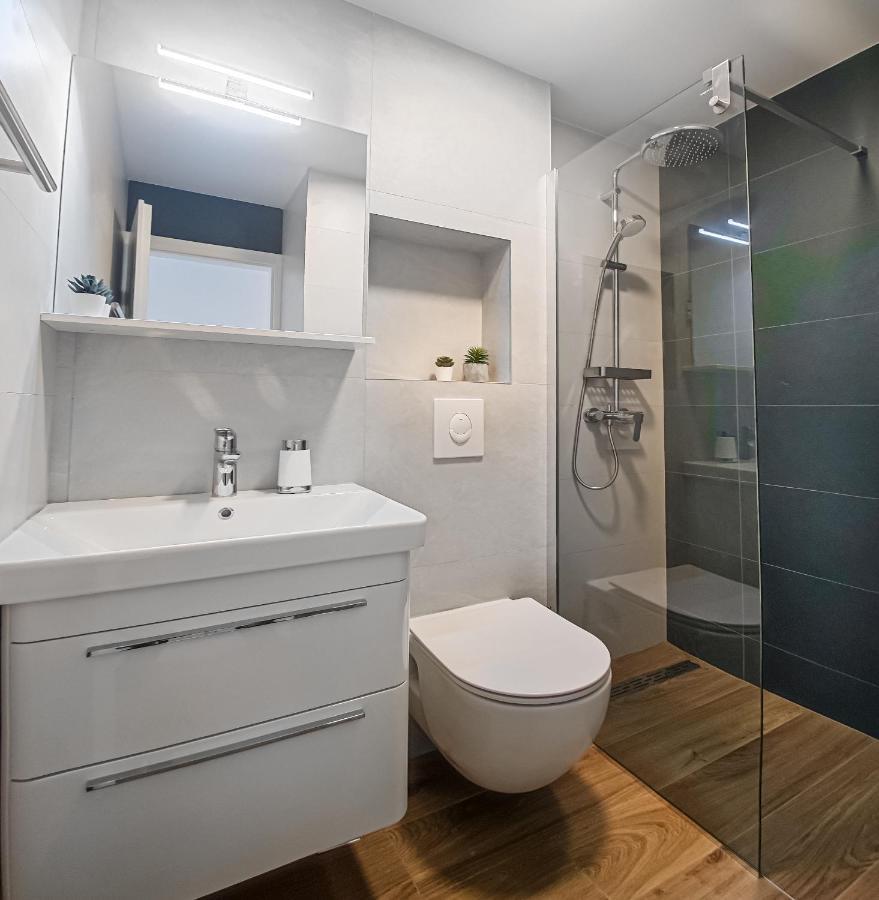 Apartments Klement Брела Екстер'єр фото