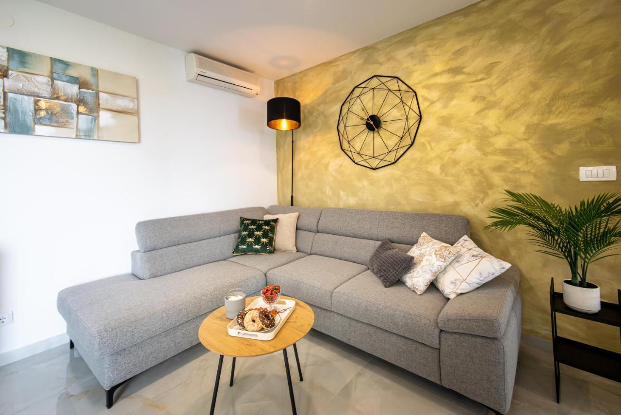 Apartments Klement Брела Екстер'єр фото