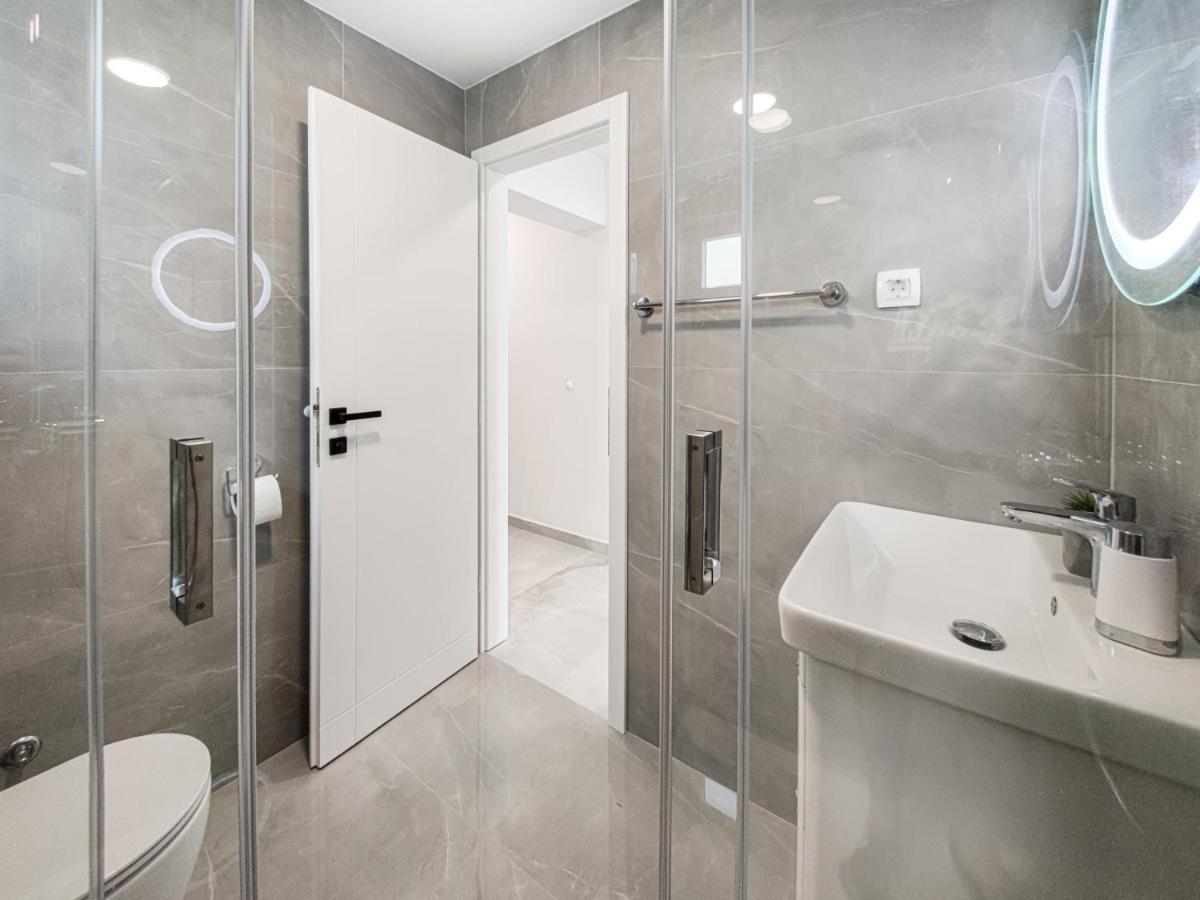 Apartments Klement Брела Екстер'єр фото